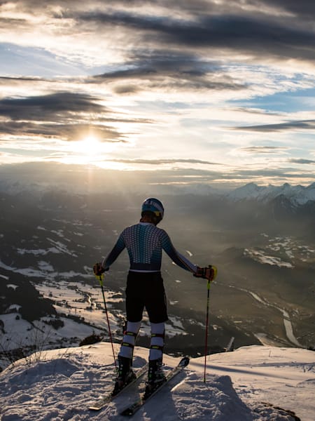 Felix Nereuther at the start of the course at the scenic race shoot at Kellerjoch.