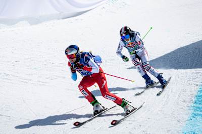 Fanny Smith und Marielle Berger Sabbatel beim Red Bull SuperSkicross 2021.