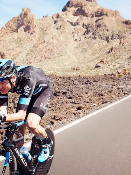 How Chris Froome is breaking boundaries of pro cycling
