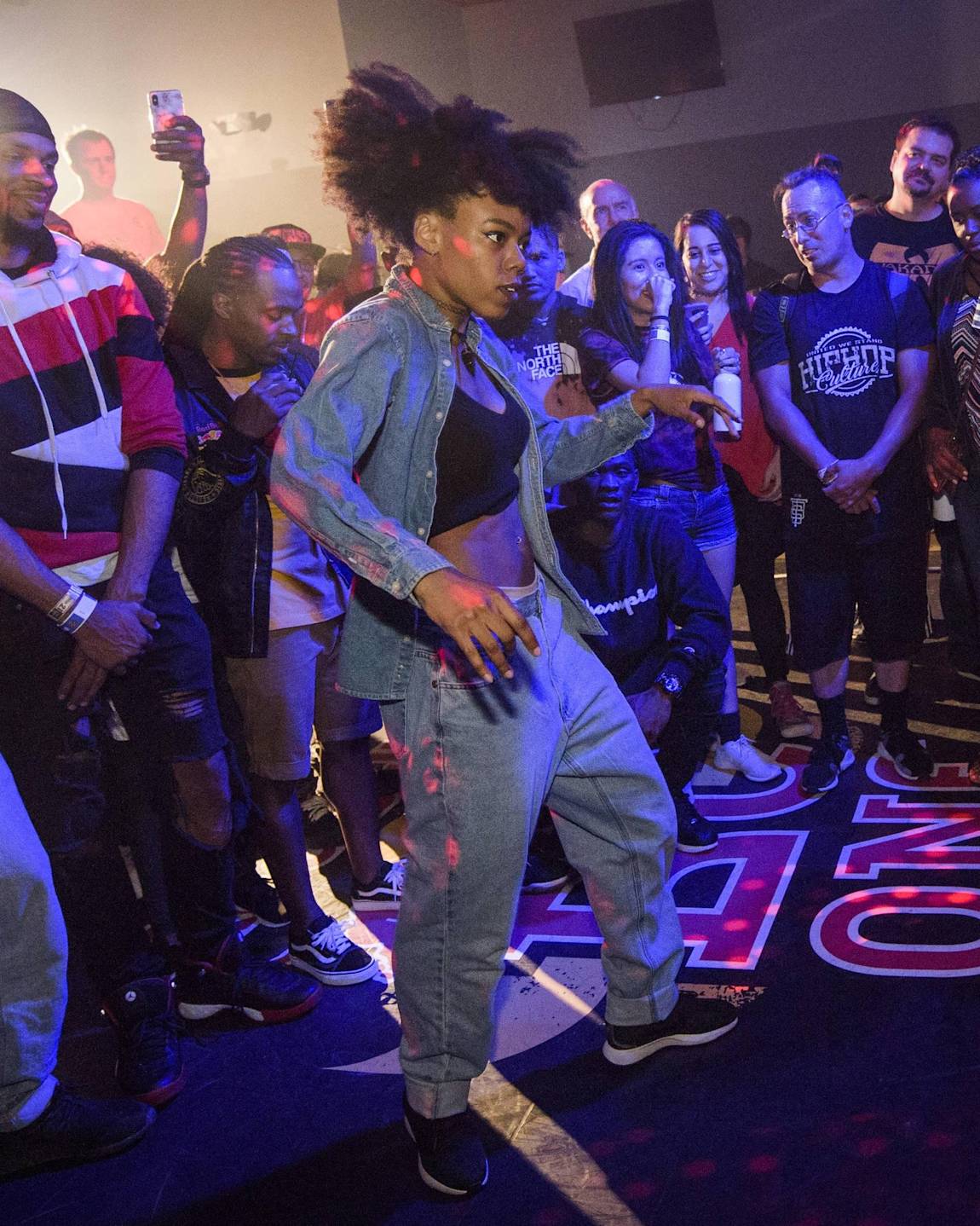 10 Iconic Party Dances Of The 2000s Videos