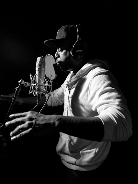 Talib Kweli lays it down in the mic booth at Red Bull Studios in New Zealand