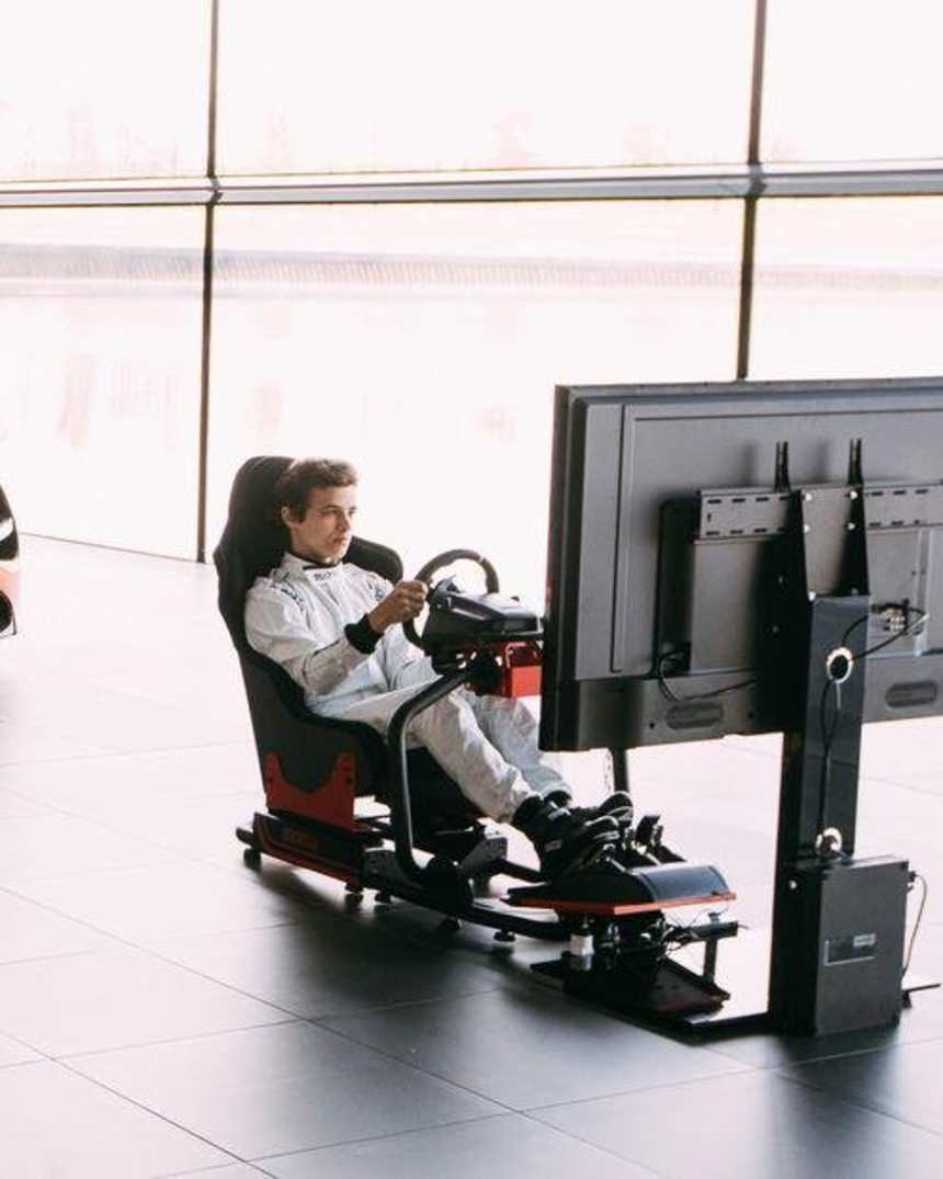 Mclaren Launch World S Faster Gamer Esports Competition