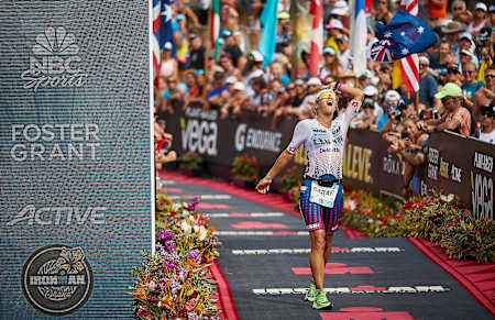 Sarah Crowley acaba tercera en el Campeonato del Mundo de IRONMAN.