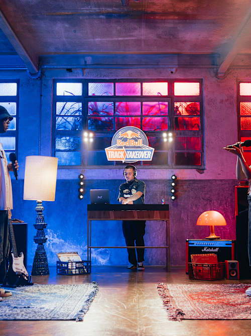 Track Takeover: Yami Safdie y Akapellah