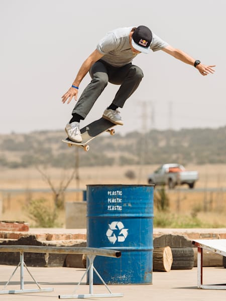 Mikey Mendoza does a backside 180 in Bloemfontein, South Africa in 2015