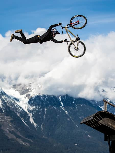 Thomas Genon performing at Crankworx Innsbruck Slopestyle