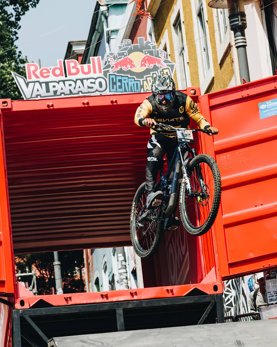 20 years of Red Bull Valpara so Cerro Abajo MTB
