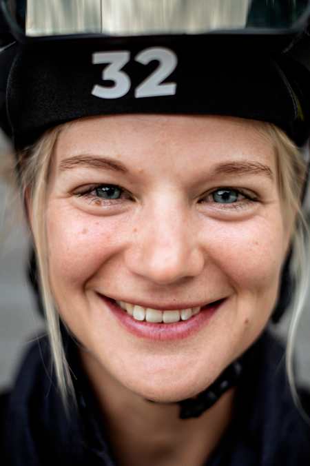 Jana hat Ausdauer, früher lief sie Marathons und nahm an Triathlons teil.