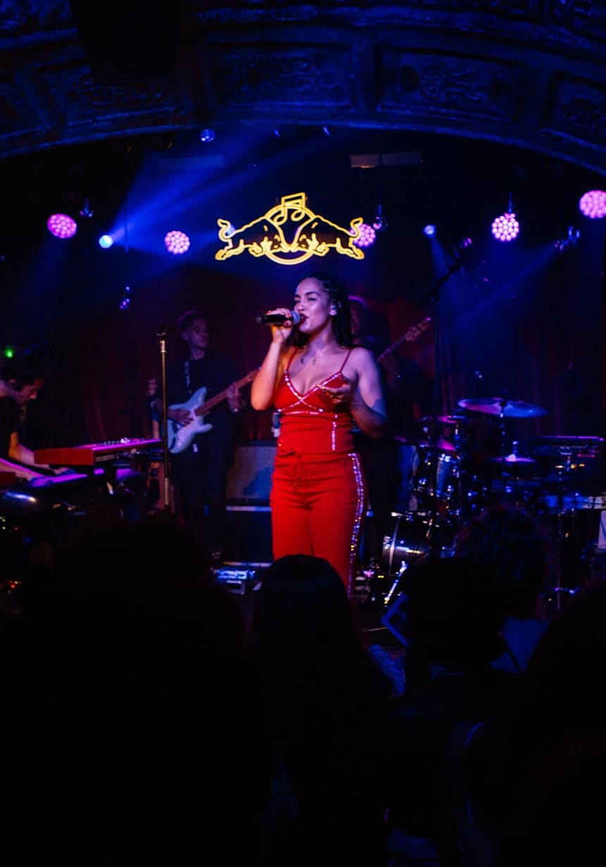 Jorja Smith Watch Her Perform Tomorrow Live