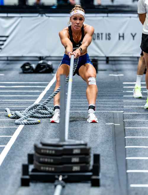 Elite athlete Ida Mathilde Steensgaard competes fiercely during the Hyrox Major Elite 15 in Hong Kong, demonstrating strength and resilience on November 22, 2024