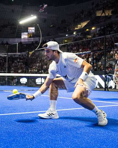 In 2024, Alejandro Galán plays padel intensely at Rome event