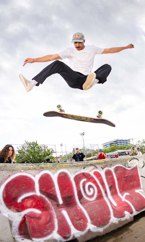 Danny León: Skateboarding – Red Bull Athlete Profile
