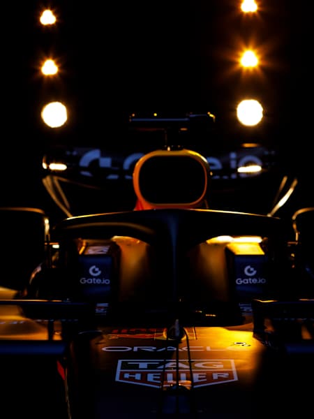 La RB21 d'Oracle Red Bull Racing, nouvelle monoplace pour la saison de Formule 1 2025, vue de face.