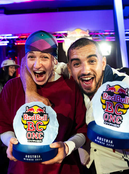 Red Bull BC One Cypher Austria 2026: B-Girl Jana und B-Boy Wolfer
