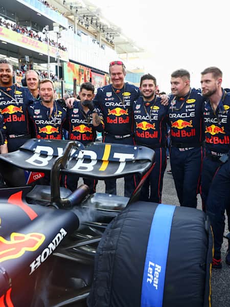 The Oracle Red Bull Racing Team at the Abu Dhabi F1 Grand Prix at Yas Marina Circuit on November 20,  2022.