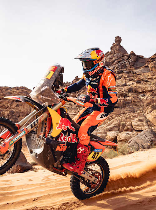 Kevin Benavides (ARG) of Red Bull KTM Factory Team races during Stage 5 of the Rally Dakar 2025 from Al Ula to Hail, Saudi Arabia on January 9, 2025.