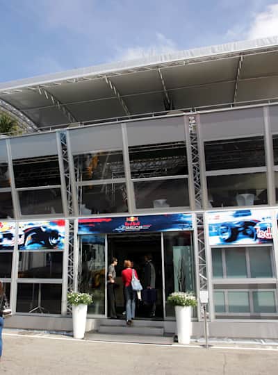 Bulls Look Back Energy Station Debut