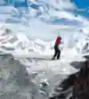 Ak niekto vie niečo o slackliningu, tak David Lama