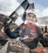 Jonny Walker świętujący na Red Bull Hare Scramble