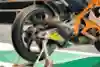Der Akrapovic-Auspuff ist nicht nur schön... Der Akrapovic-Auspuff ist nicht nur schön...