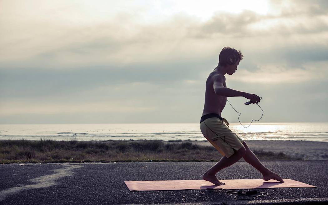 Surf Warm Up How To Properly Pre Warm Up Before A Surf