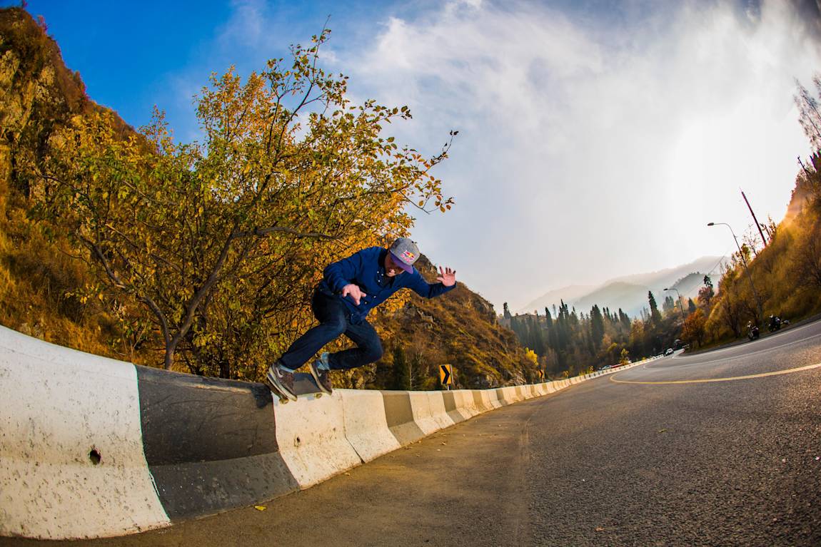 Comfort Clothing For Skateboarding