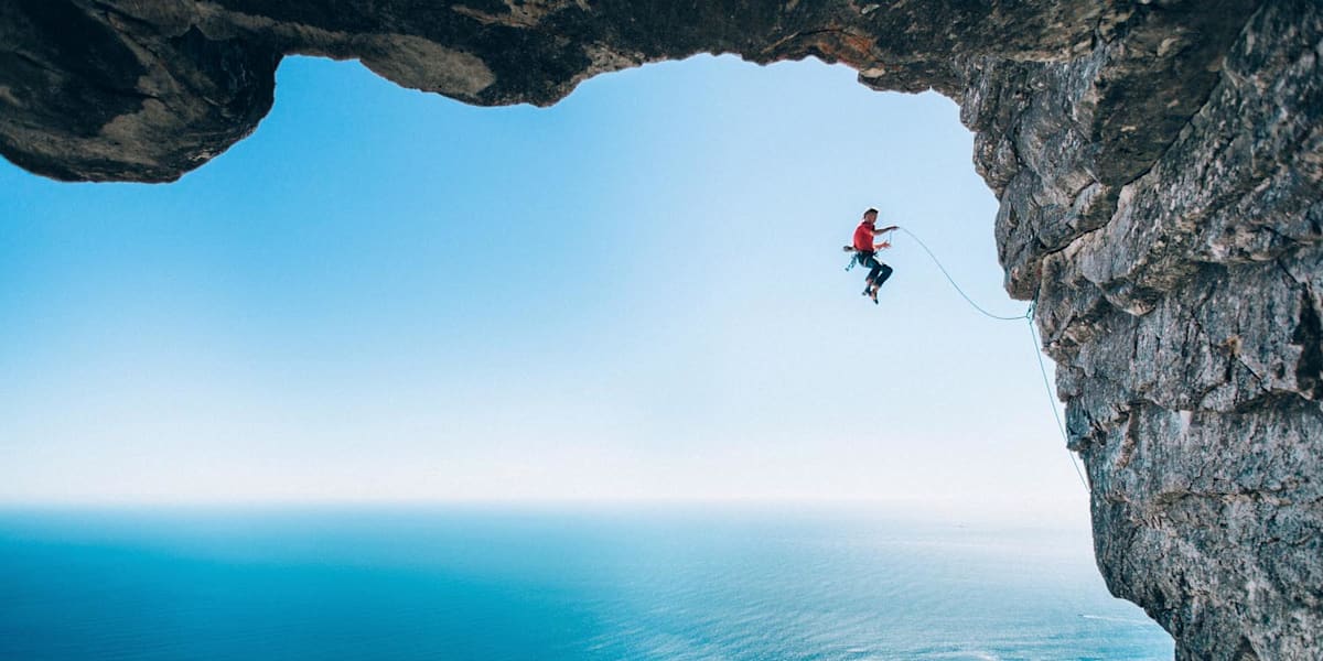 Red Bull Illume 2016 | Club of the Waves