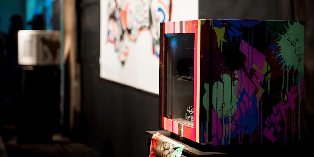 Red Bull Curates Canvas Cooler 2012 作品と設置店舗紹介