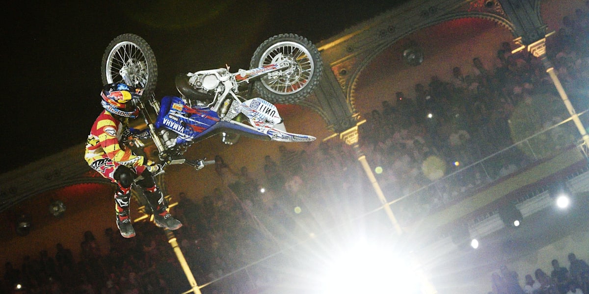 Tom Pagès does the first Bike Flip in competition