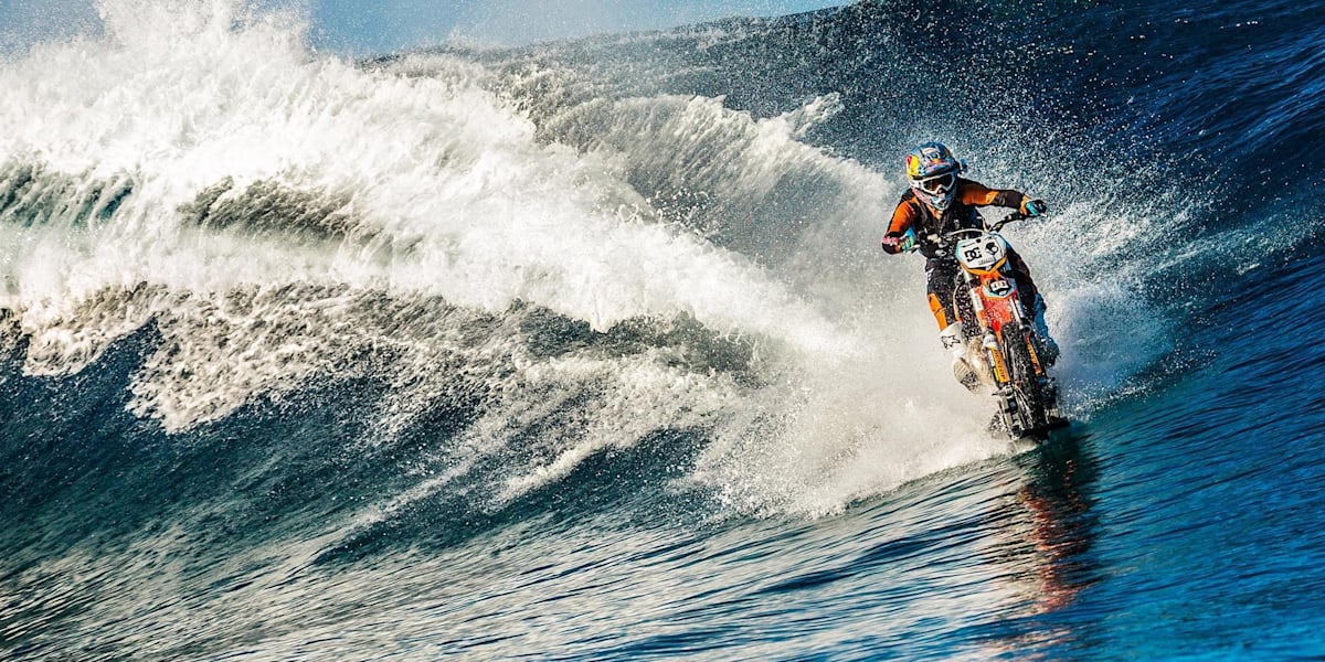 Dc shoes surfing bike best sale