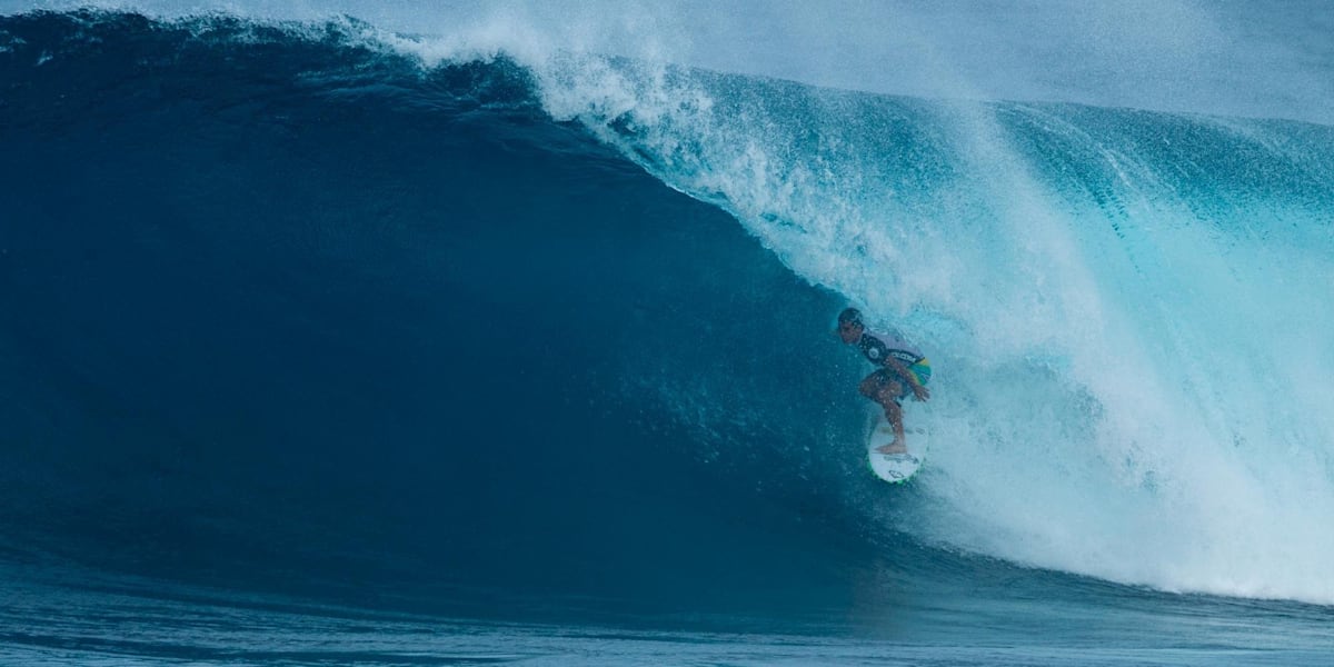 volcom surf chicas