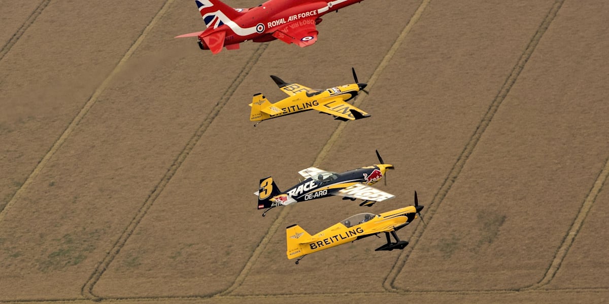 Red Arrows meets Red Bull Air Race
