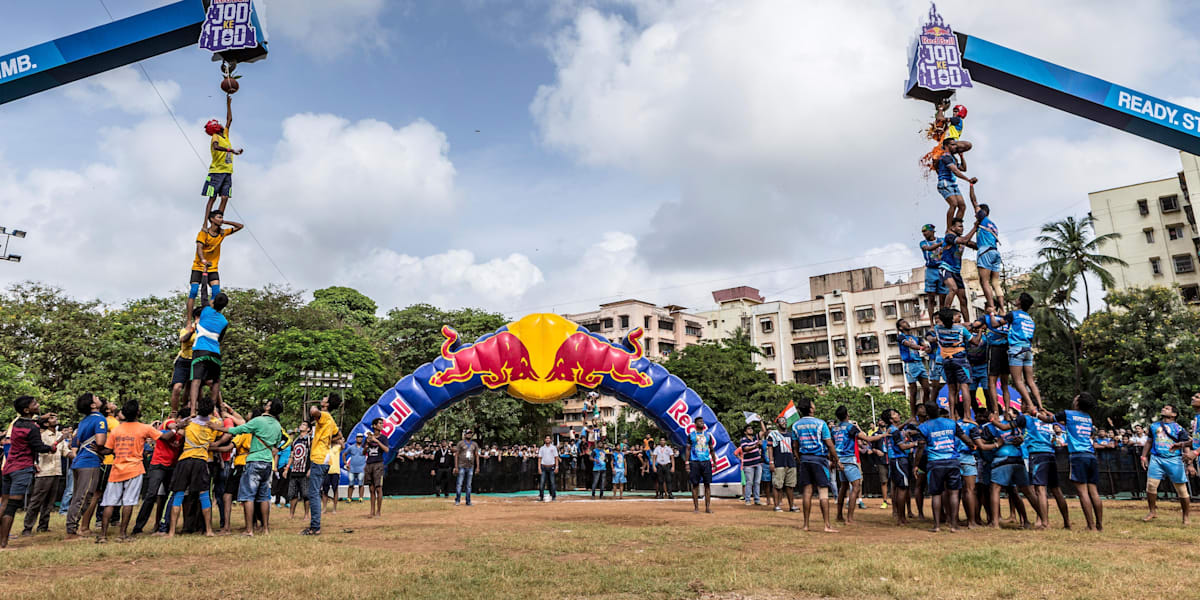 Red Bull Jod Ke Tod: Video of the human pyramid race