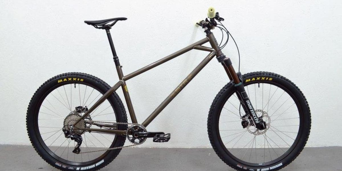 至高のハンドメイドMTB ベスト8 | Bike