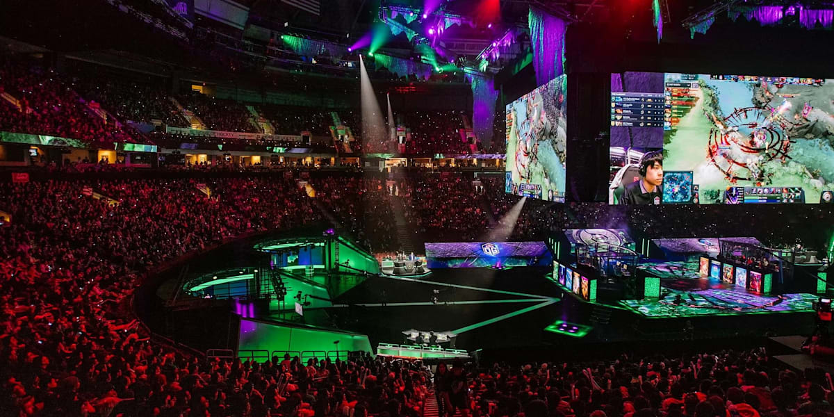 Dota 2 The International 2018 トロフィー ti8-the-international-2018-