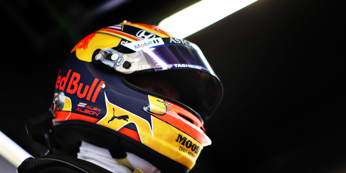 Шлем Red Bull