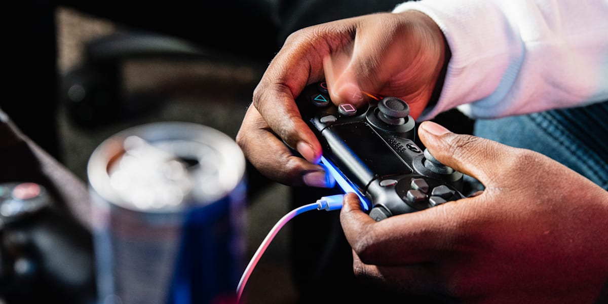 7 Hand Exercises for Gamers Red Bull