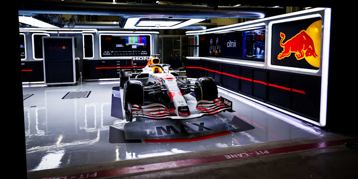 The Bull In White