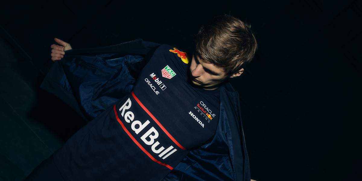 ゴ*ト様 公式ORACLE Red Bull レーシング　パーカー 2025 ス 楽天市場】2025 オラクル レッドブル レーシング フルジップ