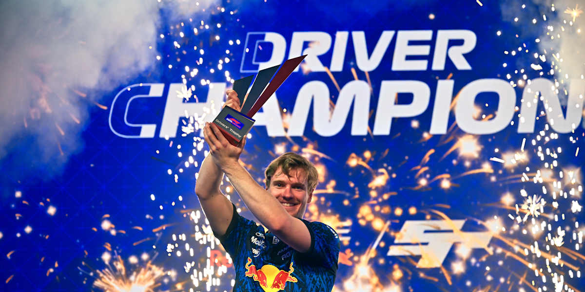 Oracle Red Bull Sim Racing Win 2025 Championship