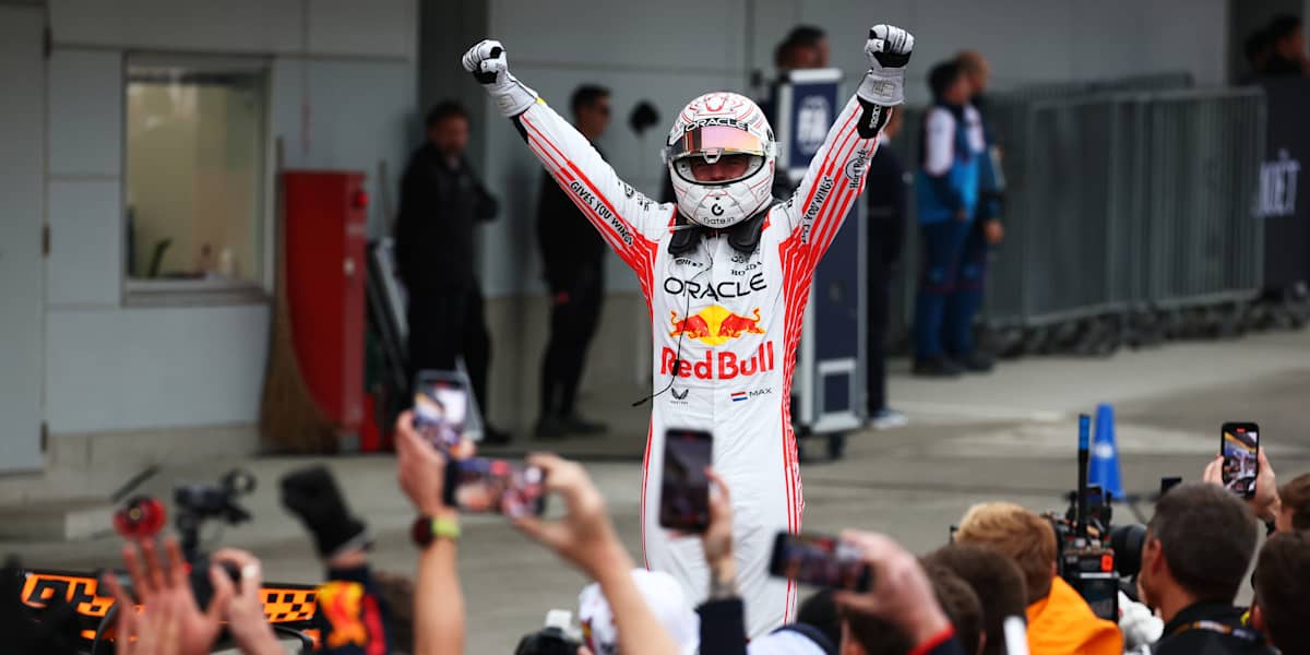 Win Max's Japan 2025 Race Suit