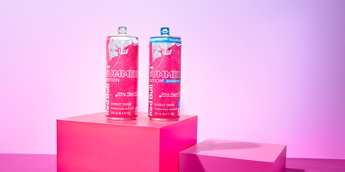 イッツァページ REDBULL Red Bull Winter Edition Fig Apple Energy Drink, 8.4 fl oz