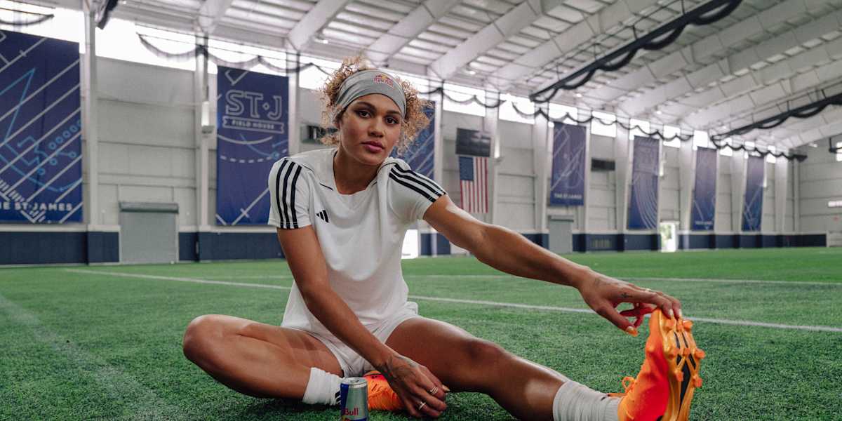 Best Stretches After a Soccer Game for Recovery