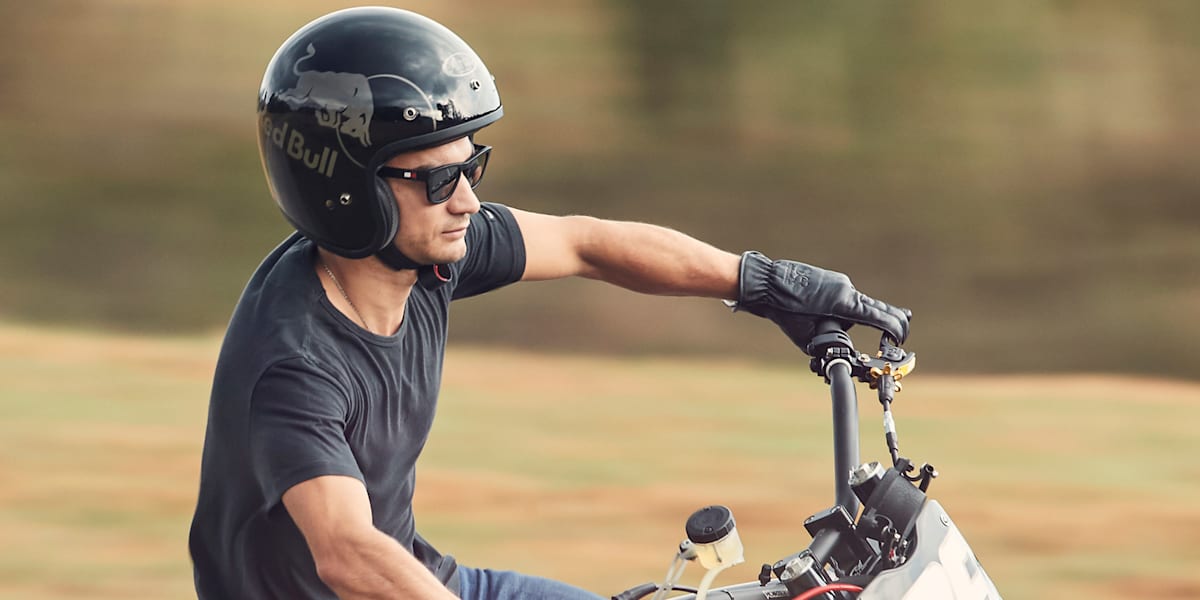 【FIM公認・超貴重】HONDA HRC ダニペドロサ 直筆サイン入りヘルメット FIM公認・超貴重】HONDA HRC ダニペドロサ 直筆サイン入りヘルメット