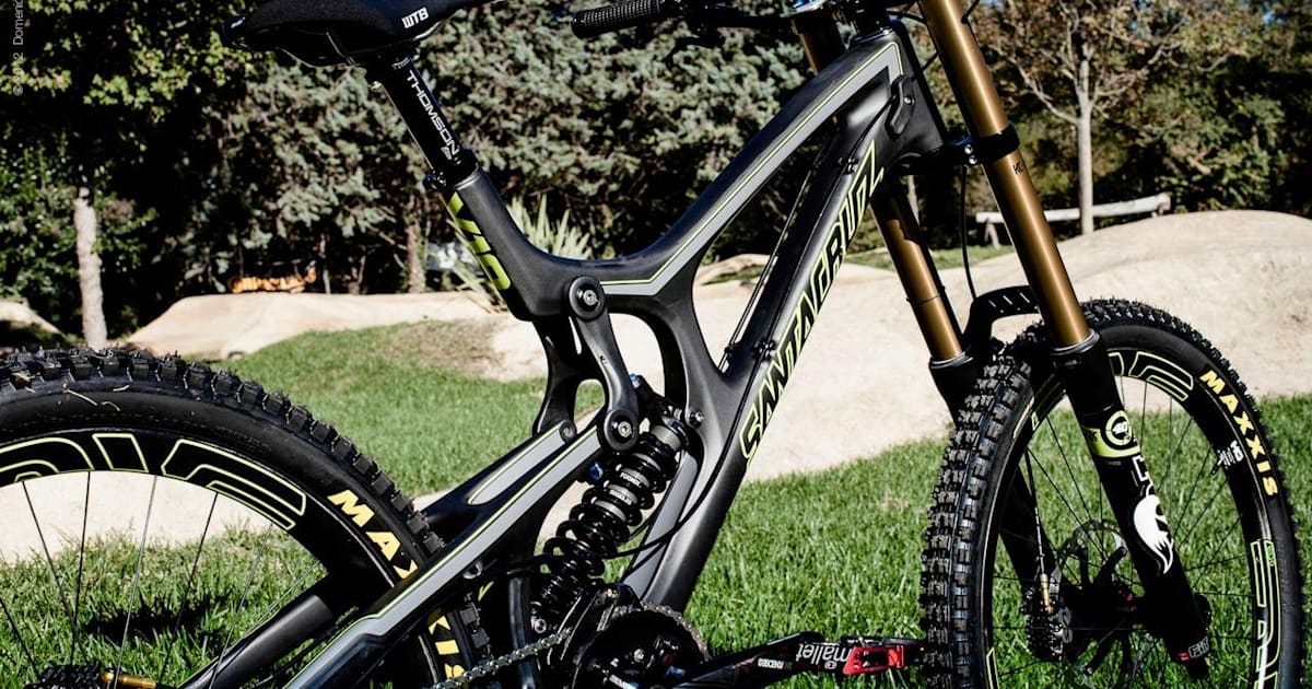 Santa Cruz V10 specs and images