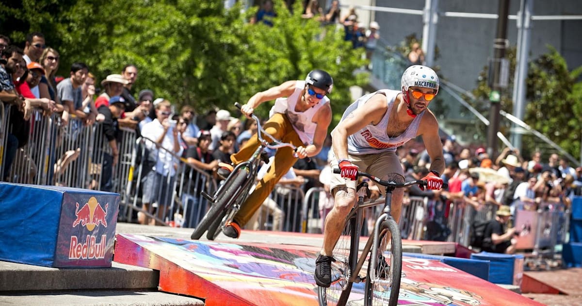 Flying Fixed Gears in the Streets of San Francisco