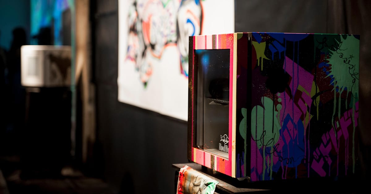 Red Bull Curates Canvas Cooler 2012 作品と設置店舗紹介