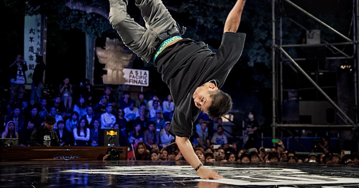 Red Bull BC One ASIA PACIFIC FINALS Bboy Clip