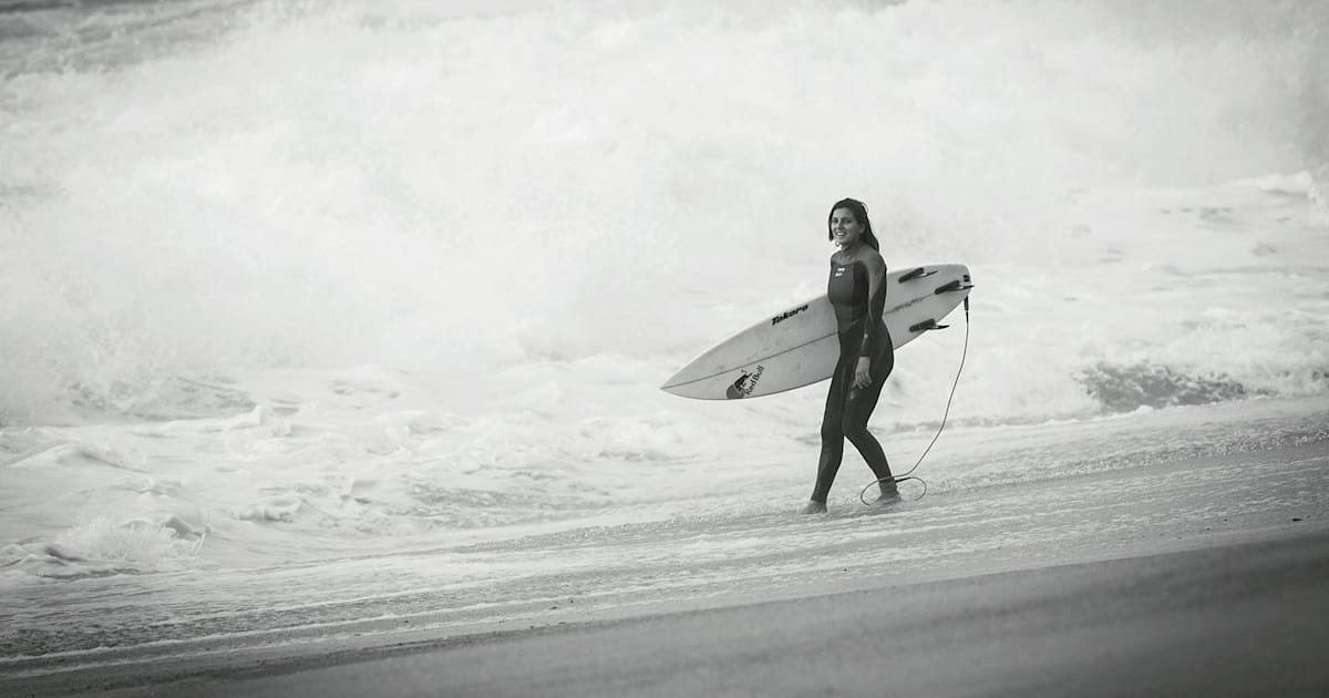Maya gabeira surfing 2025