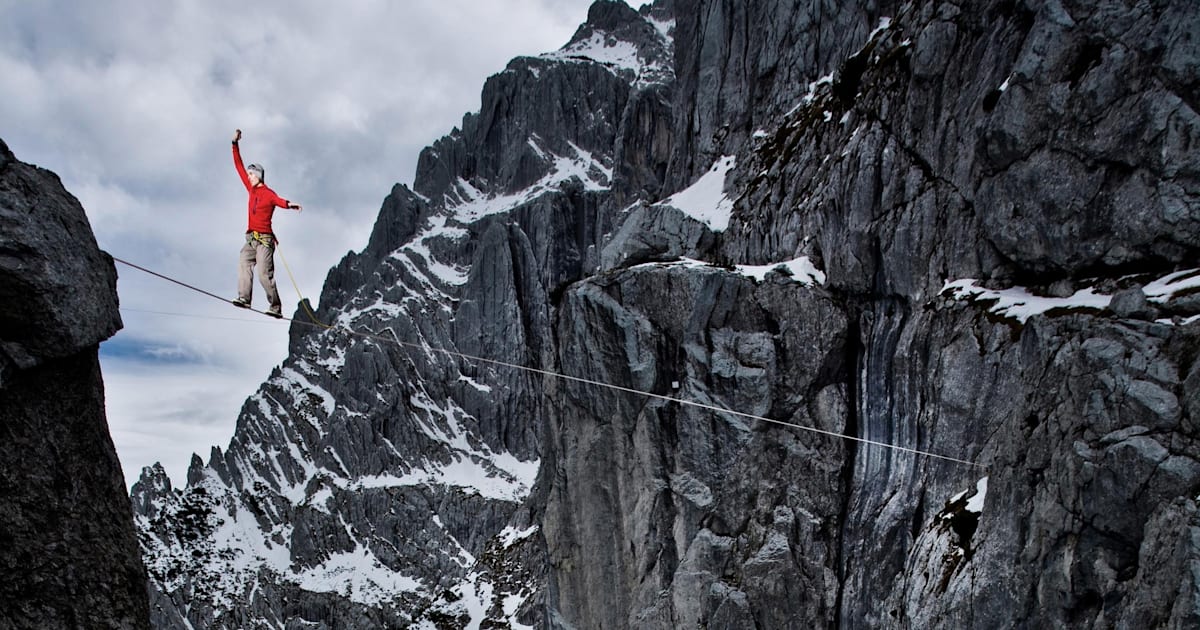 Winter highlines: 7 bitterly-cold balance acts